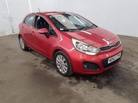 Used Kia Rio 107 HP (78 kW) 2013 Red Hatchback