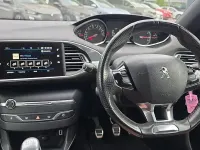 Used Peugeot 308 GT-line 131 HP (96 kW) 2018 White Hatchback