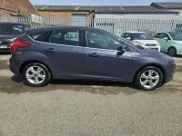 Used Ford Focus Zetec 125 HP (91 kW) 2011 Grey Hatchback