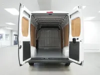 Used Vauxhall Movano 140 HP (102 kW) 2022 White