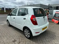 Used Hyundai i10 Classic 2013 White Hatchback
