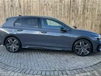 Second-hand VW Golf VIII Black Edition 150 CP (110 kW) 2025 Gri Hatchback