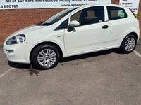Used Fiat Punto Pop 69 HP (50 kW) 2015 White Hatchback