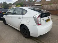 Used Toyota Prius T3 2015 White Hatchback