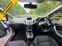 Usado Ford Fiesta Zetec 94 CV (69 kW) 2011 Blanco Utilitario