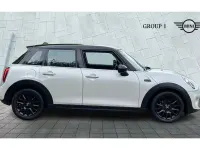 Gebraucht Mini Cooper Chili 136 PS (100 kW) 2018 Weiß Kleinwagen