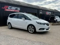 Used Vauxhall Zafira Tourer SRi 140 HP (102 kW) 2018 White MPV