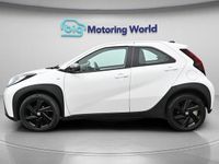 Used Toyota Aygo X PURE 72 HP (52 kW) 2024 White SUV