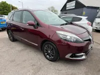 Used Renault Scénic III Dynamique 110 HP (80 kW) 2015 Red MPV