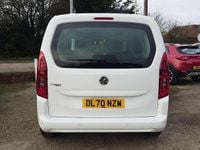 Used Vauxhall Combo S 130 HP (95 kW) 2020 White MPV