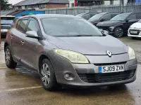 Usado Renault Mégane III Expression 2009 Cinzento Citadino