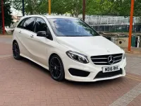 Begagnad Mercedes B180 AMG line 2016 Vit Minibuss