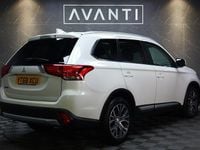 Used Mitsubishi Outlander 147 HP (108 kW) 2018 White SUV