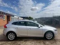 Used Volvo V40 SE Lux 118 HP (86 kW) 2016 Silver Hatchback
