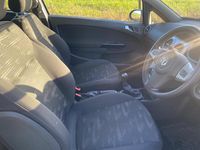 Second-hand Vauxhall Corsa 2012 Albastru Hatchback