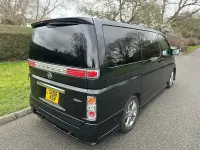 Usado Nissan Elgrand 2021 Negro Monovolumen