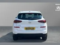 Used Hyundai Tucson SE 129 HP (94 kW) 2019 White SUV