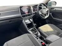 Usado VW T-Roc Style 150 HP (110 kW) 2023 Azul SUV