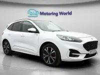 Usado Ford Kuga ST-Line X 190 HP (139 kW) 2023 Branco SUV