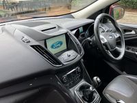 Used Ford Kuga Titanium 180 HP (132 kW) 2016 Red SUV