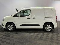 Used Vauxhall Combo Edition 100 HP (73 kW) 2021 White Van