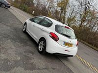 Used Peugeot 208 Active 2016 White Hatchback