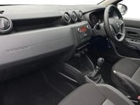 Used Dacia Duster Essentiel 99 HP (72 kW) 2023 White SUV