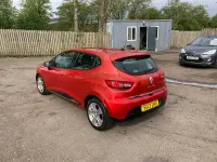 Begagnad Renault Clio IV Dynamique 75 HK (55 kW) 2013 Röd Halvkombi