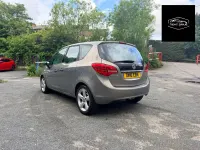 Używany Vauxhall Meriva 100 KM (73 kW) 2016 Brązowy Minivan