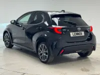 Second-hand Toyota Yaris Hybrid 2023 Negru Hatchback