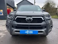 Begagnad Toyota HiLux 2022 Brun Pickup