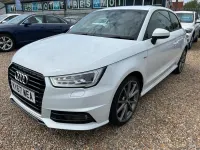 Używany Audi A1 Black Edition 2017 Biały Hatchback