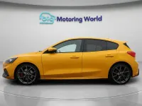 Used Ford Focus ST 280 HP (205 kW) 2019 Orange Hatchback