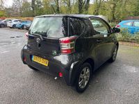 Used Toyota iQ 68 HP (50 kW) 2009 Black Hatchback