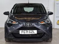 Usado Toyota Aygo X-play 71 HP (52 kW) 2021 Cinzento Citadino