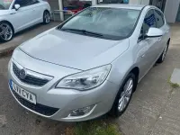 Used Vauxhall Astra Elite 115 HP (84 kW) 2011 Silver Hatchback