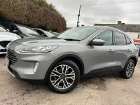 Usado Ford Kuga Titanium 150 CV (110 kW) 2023 Plateado SUV