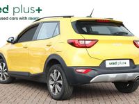 Used Kia Stonic 100 HP (73 kW) 2023 Yellow SUV