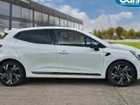 Used Renault Clio V Engineered 145 HP (106 kW) 2023 White Hatchback
