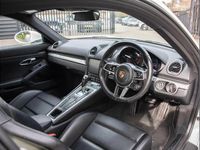 Used Porsche Cayman 296 HP (217 kW) 2019 White Coupe