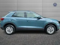 Used VW T-Roc Life 110 HP (80 kW) 2023 Blue SUV