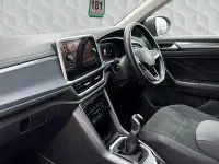 Usado VW T-Roc Style 115 HP (84 kW) 2024 Cinzento SUV
