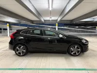 Used Volvo V40 R-Design 120 HP (88 kW) 2016 Black Hatchback