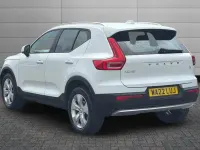Used Volvo XC40 Momentum 161 HP (118 kW) 2022 Glacier silver SUV