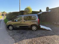 Usado Citroën Berlingo Feel 130 HP (95 kW) 2019 Cinzento Monovolume