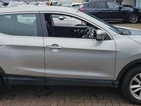 Used Nissan Qashqai Acenta 2017 Blade silver SUV