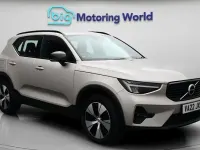 Used Volvo XC40 Plus 211 HP (155 kW) 2022 Gold SUV