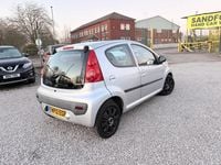 Second-hand Peugeot 107 Active 68 CP (50 kW) 2012 Argintiu Hatchback