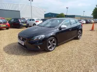 Używany Volvo V40 R-Design 115 KM (84 kW) 2015 Czarny Hatchback