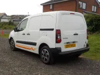 Usado Citroën Berlingo 100 HP (73 kW) 2017 Branco Monovolume